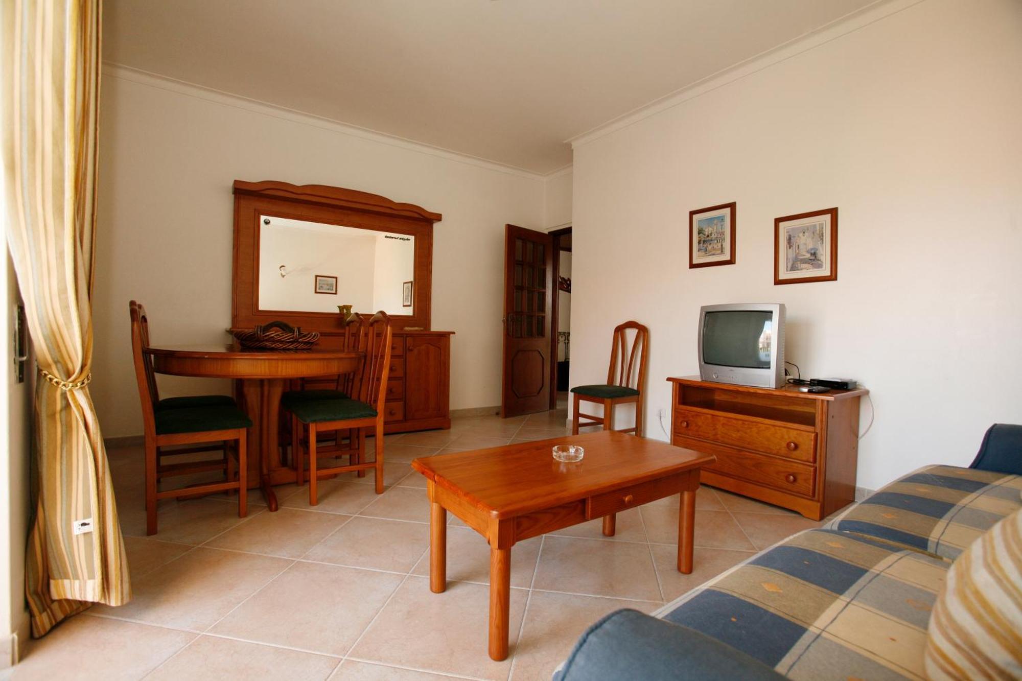 Apartamentos Coral Do Vau Portimao Luaran gambar