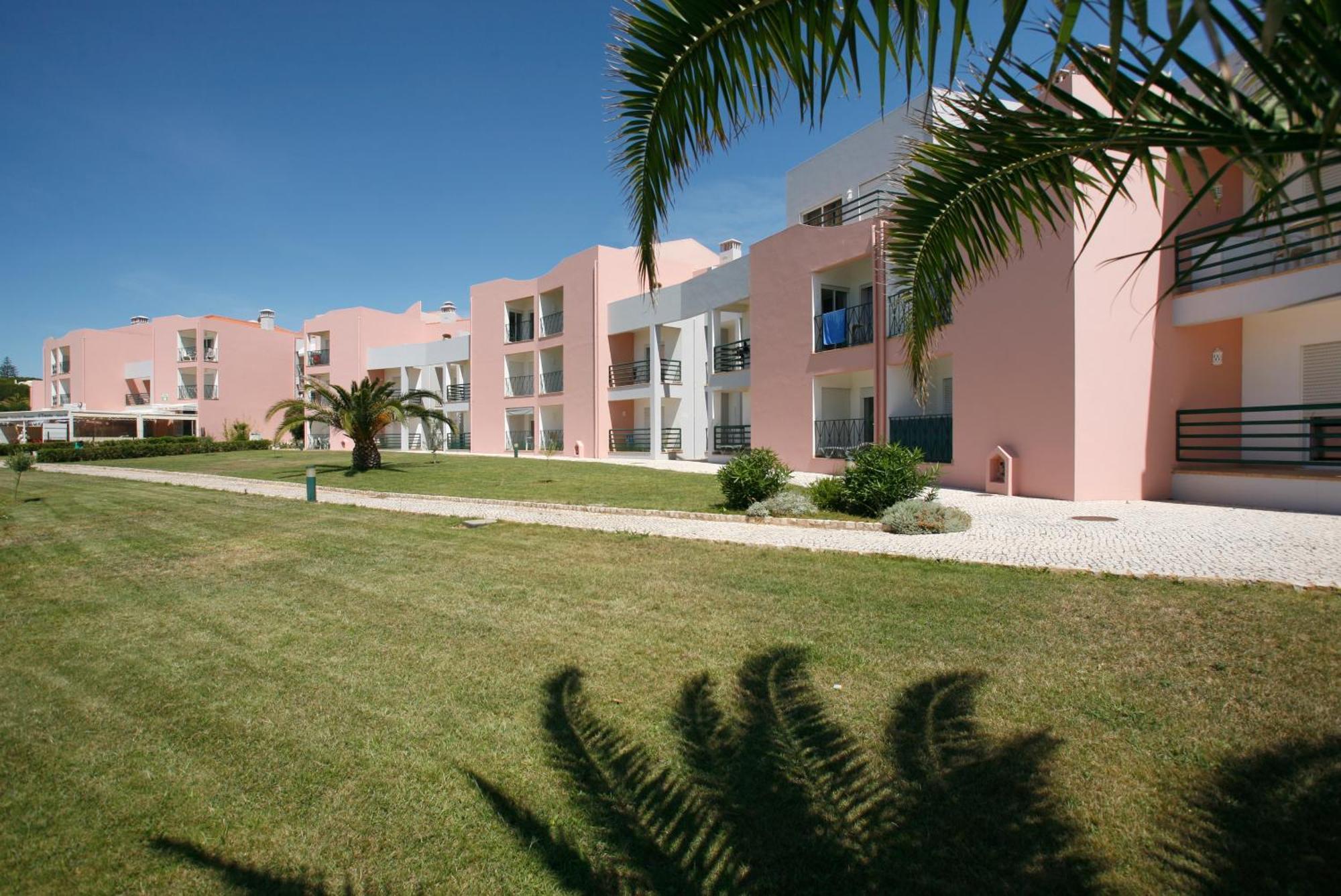 Apartamentos Coral Do Vau Portimao Luaran gambar