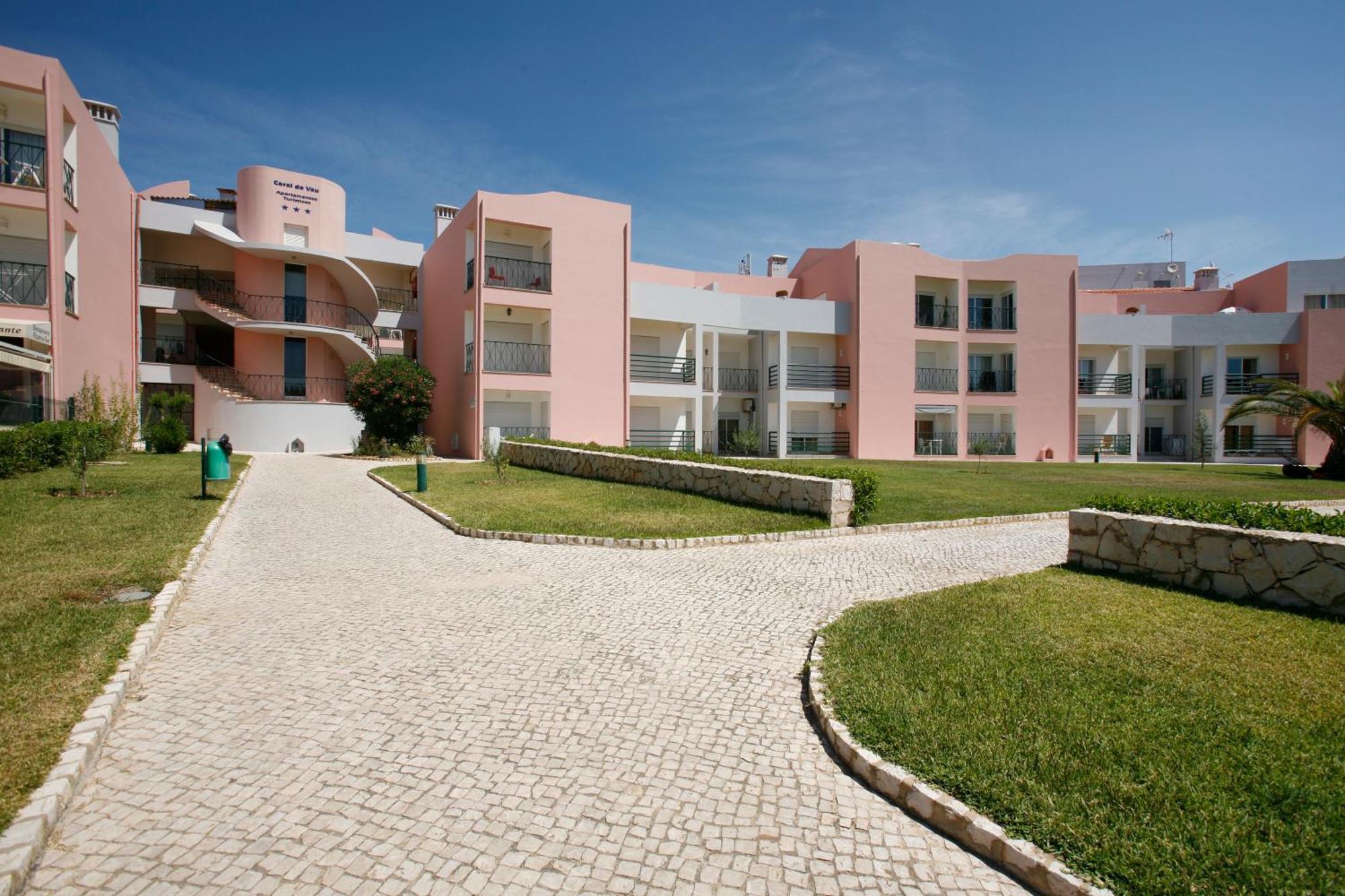 Apartamentos Coral Do Vau Portimao Luaran gambar