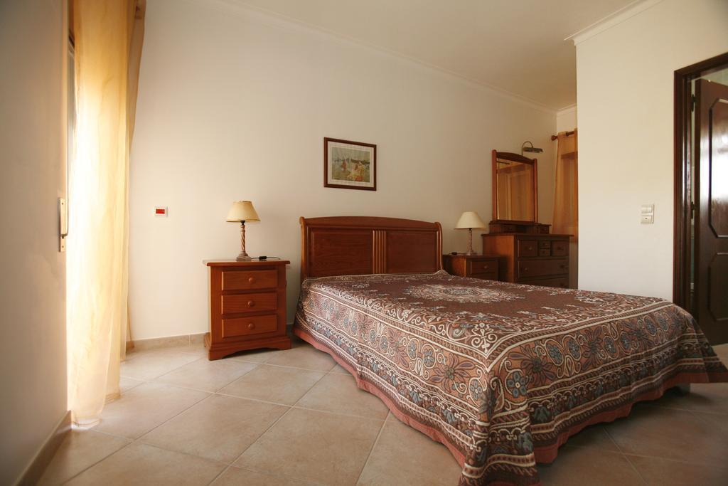 Apartamentos Coral Do Vau Portimao Bilik gambar